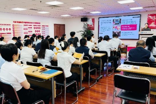 瑞众保险无锡分公司举办《钱氏家训与家教家风》专题讲座