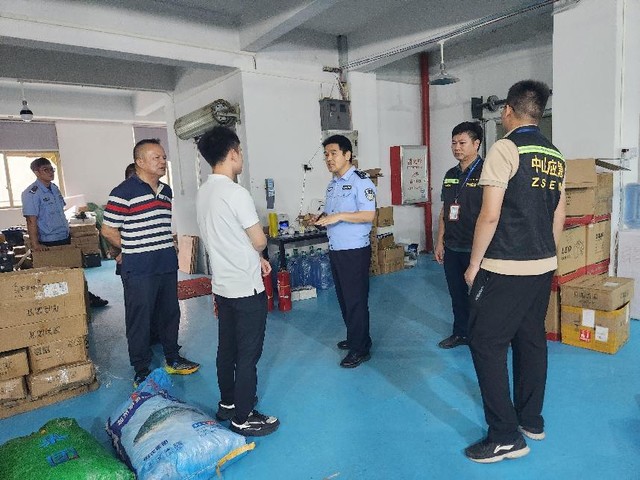 中山东凤:开展动火作业以及建筑保温材料专项联合执法行动