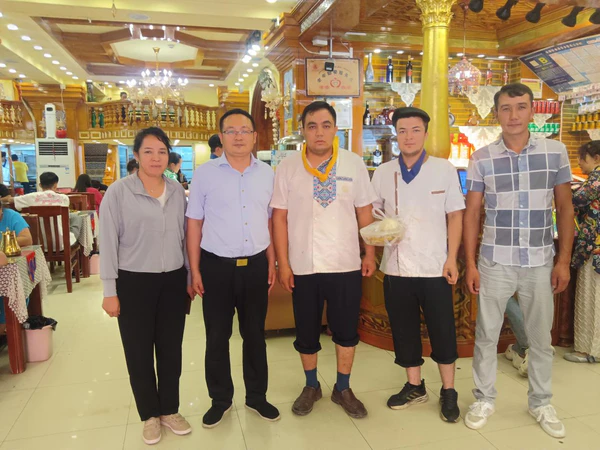 情系“远方家人” 慰问传递温情I自治区党委办公厅驻村工作队暖心慰问在外村民