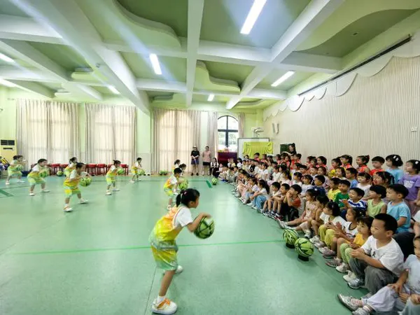 这个夏天,丁兰第二幼儿园的运动热情格外高涨!