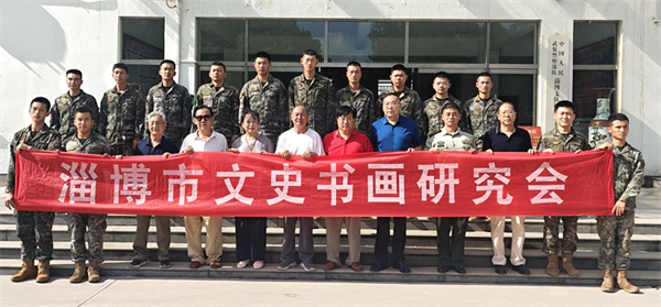 淄博:庆“八一” 文化拥军走进警营