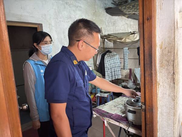 中山东凤:多措并举纵深推进“双百”社工消防安全服务指导和宣教工作