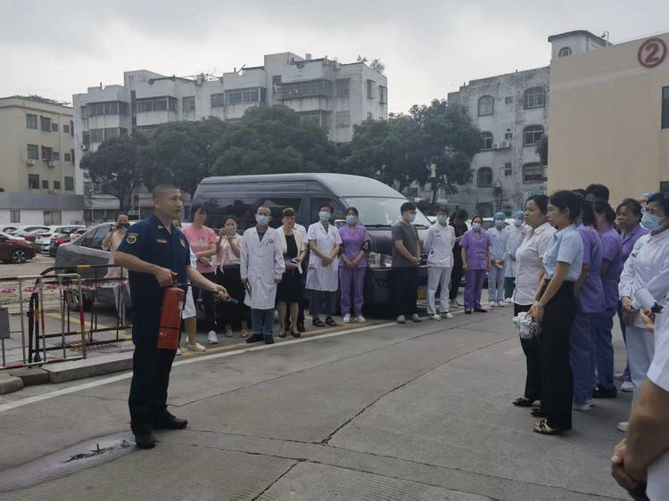 东升大队深入辖重点单位开展消防安全“暖企行动”