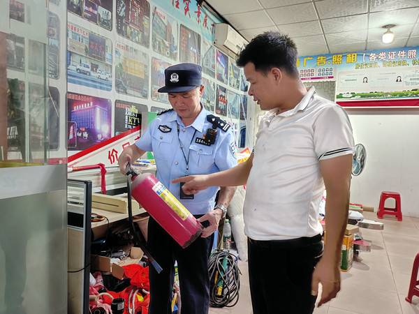 东升大队深入辖区厂企开展消防安全检查