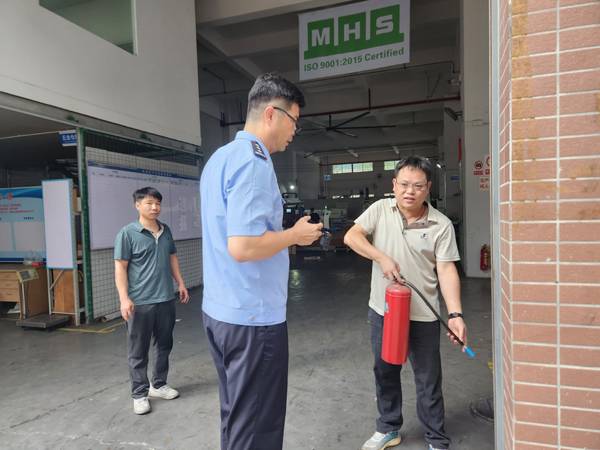 中山东凤:工业园区厂房消防隐患整治在行动