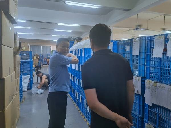 东升大队深入辖区开展消防安全“敲门”行动，助力夏季火灾防控工作