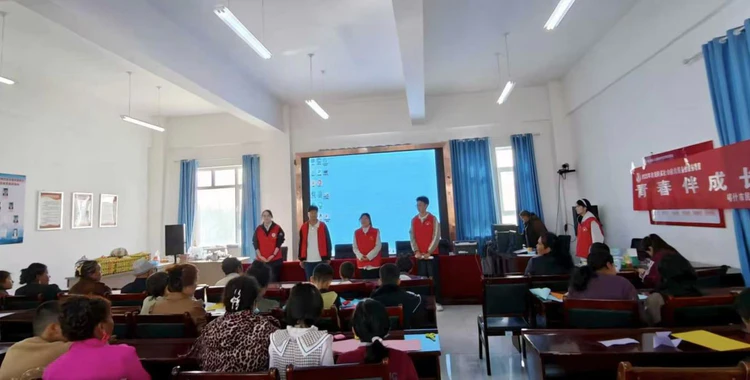 喀什大学社工服务进乡村:亲子对话促和谐 数字赋能防诈骗