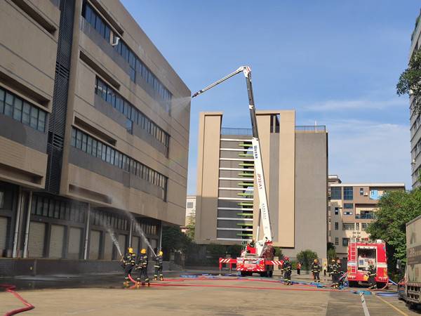 中山东凤：消防实战演练进企业，筑牢安全“防火墙”