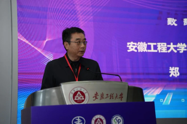 “云丰杯”第九届全国绿色供应链与逆向物流设计大赛决赛成功举行 “云丰杯”第九届全国绿色供应链与逆向物流设计大赛决赛成功举行