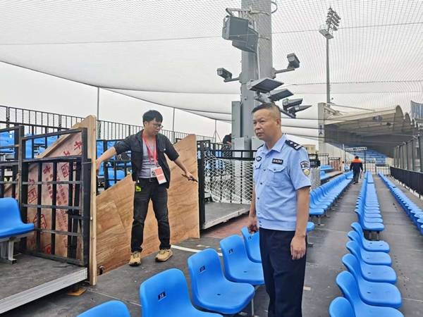 东升大队深入全运会场馆开展消防安全指导服务工作