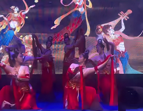 辞旧迎新启华章!喀什徕宁饭店元旦晚会绽放璀璨光彩