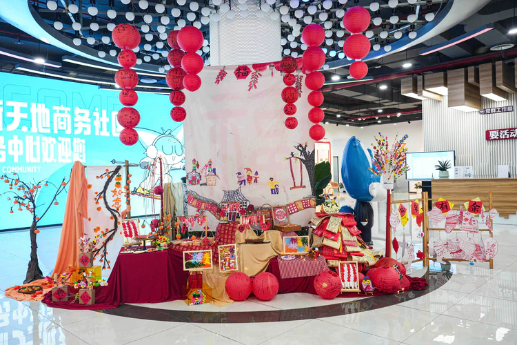 萌娃绘马喜乐新年  ——杭州市东园婴幼园绘景园区新年艺术展