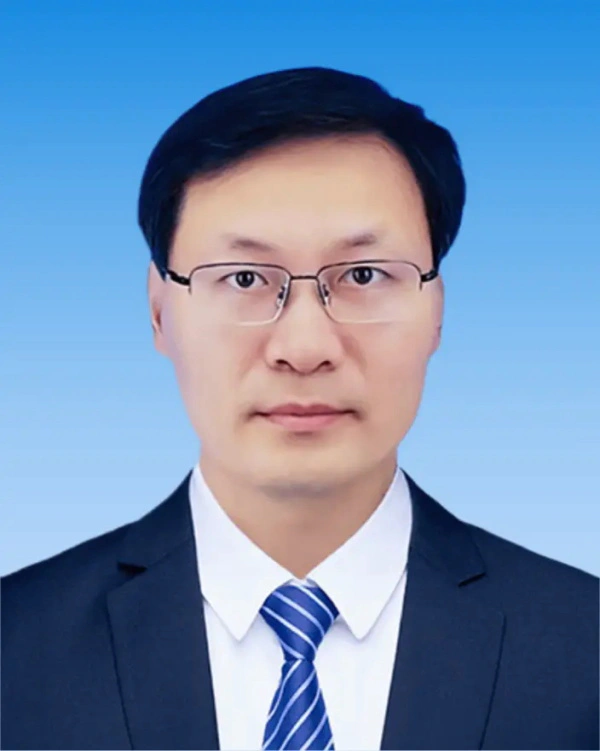 山东两地迎来新任区委书记