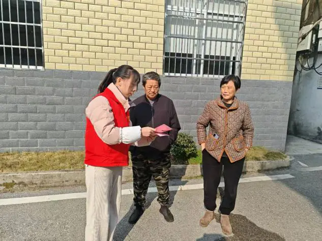 湘湖镇兰田村新时代文明实践站开展交通安全主题宣传活动