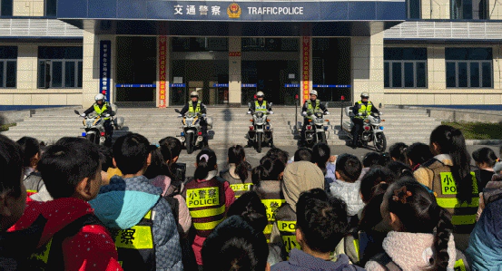 乐平公安交管开展“小交警体验营”活动