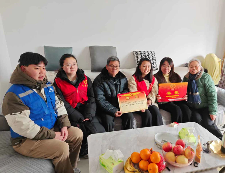 新村街道:  喜报!茶叶坞现役军人余文杰荣获“三等功”