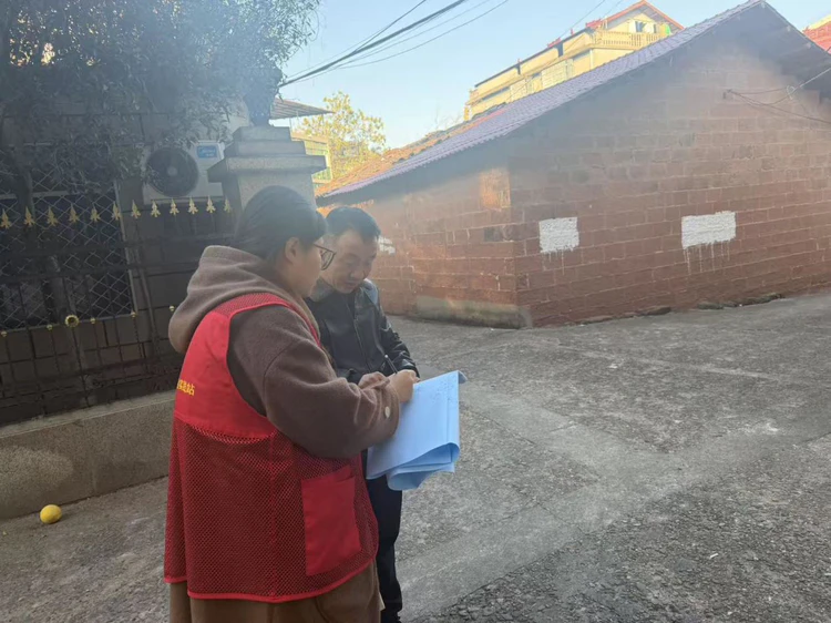 东湖街道:高桥社区党建引领聚焦民生实事  点亮居民“暖心灯”“安心桩”