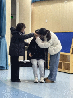 ​练在日常 防在未然  ——杭州市凯旋华家池幼儿园开展幼儿突然事故应急演练