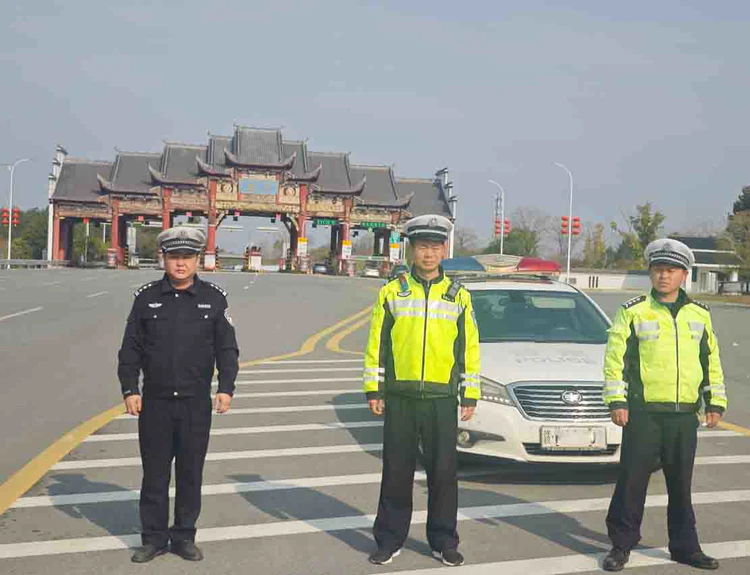 乐平市春节期间交通安全形势总体平稳