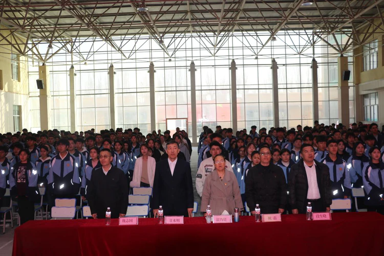 春风启新程 奋进向未来I喀什市特区实验学校举行2026年春季开学典礼