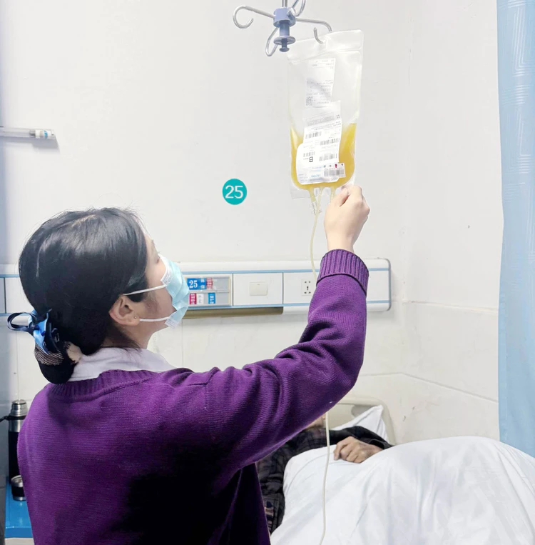 ​【人文护理】景德镇市第三人民医院血液内科:以专业护佑生命,以温情抚慰人心