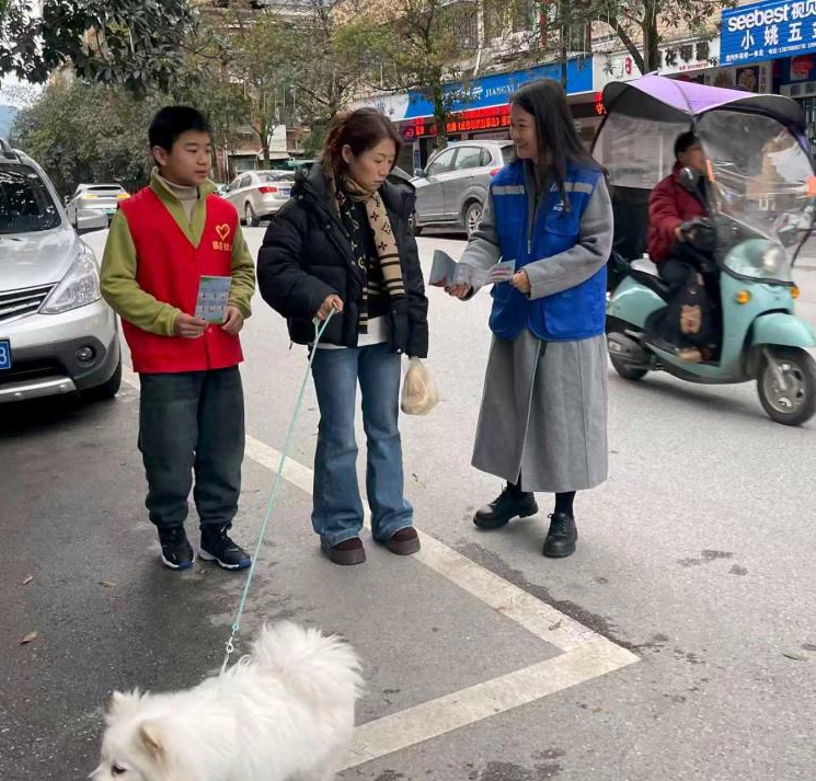 昌河街道昌盛社区:牵紧“文明绳”,守护“邻里情”