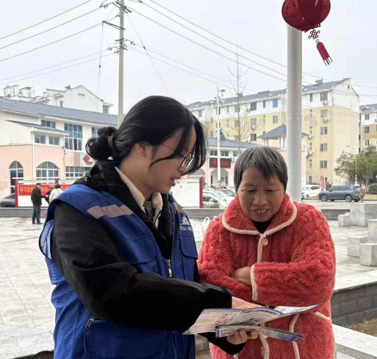 【禁毒宣传进社区 平安守护入人心】昌河街道梦园社区禁毒普法在行动