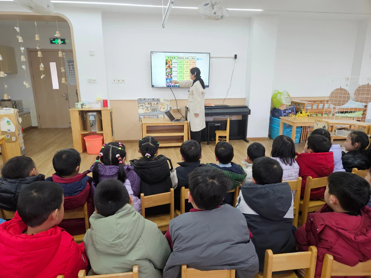 爱意暖三月,萌宝献真情  ——杭州市丁蕙第二幼儿园三八妇女节活动