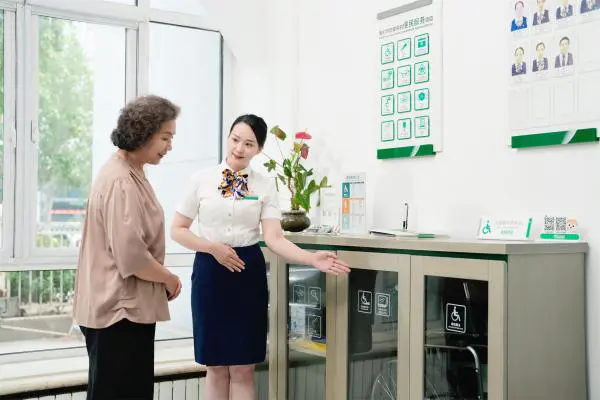 方言坐席+视频连线:中国人寿“无界服务”暖了7000万客户心