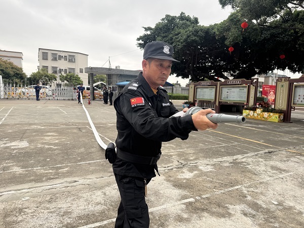 中山东凤：消防服务进校园 筑牢安全“防火墙”