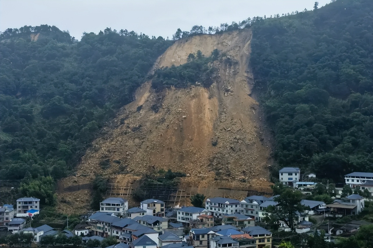 华测导航紧急驰援福建上杭滑坡现场：科技守护生命，实时监测保平安