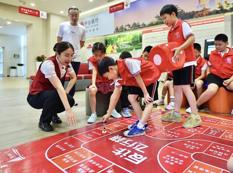 聚焦“三力” 探索反诈新模式
