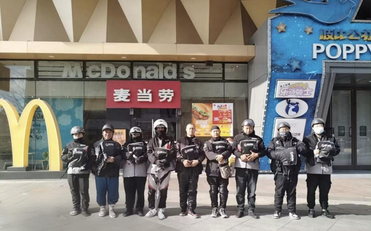 冬季补给已送达,揭秘顺丰同城小哥的装备礼包