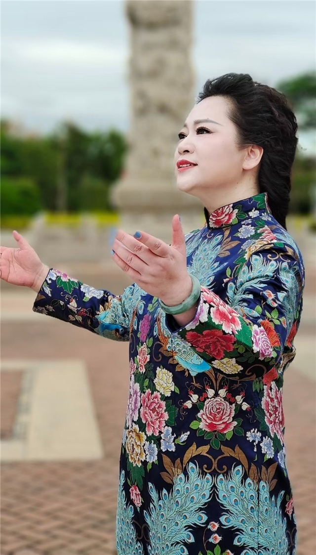 两岸亲情  触动融合之弦——歌曲《两岸融合》凝思与寄望    筠 蔓