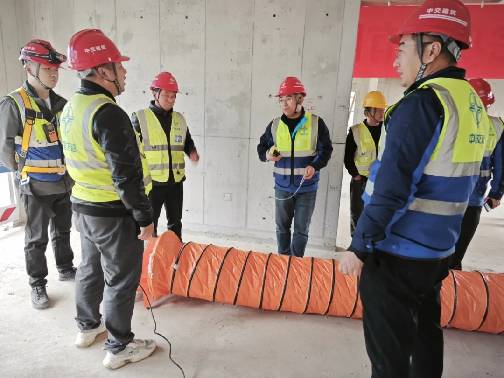 中交建筑九建公司博兴桂语朝阳住宅项目组织开展有限空间作业应急演练活动