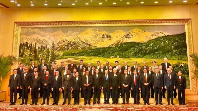 松下控股全球副总裁本间哲朗参加“读懂中国”国际会议