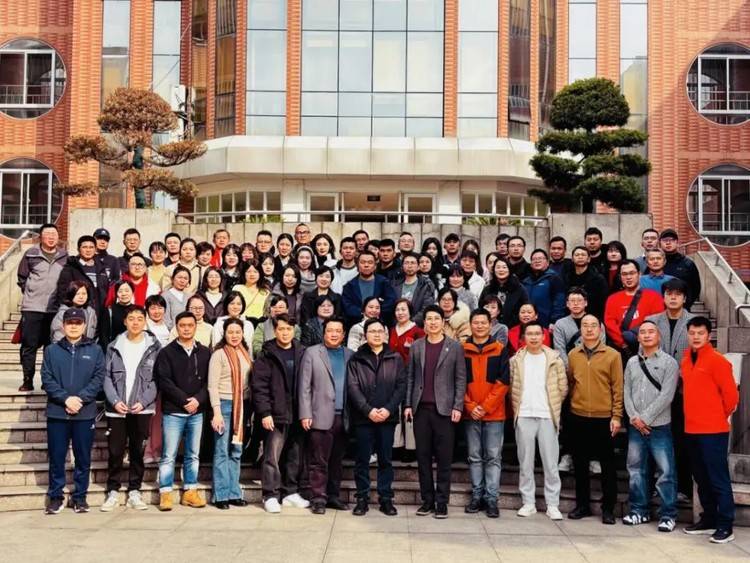 教育精英齐聚校园,来一场跨越山海的智慧碰撞