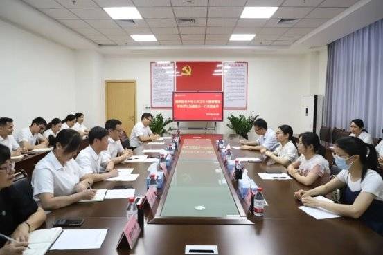 赣南医科大学公共卫生与健康管理学院副院长一行在会昌县人民医院调研
