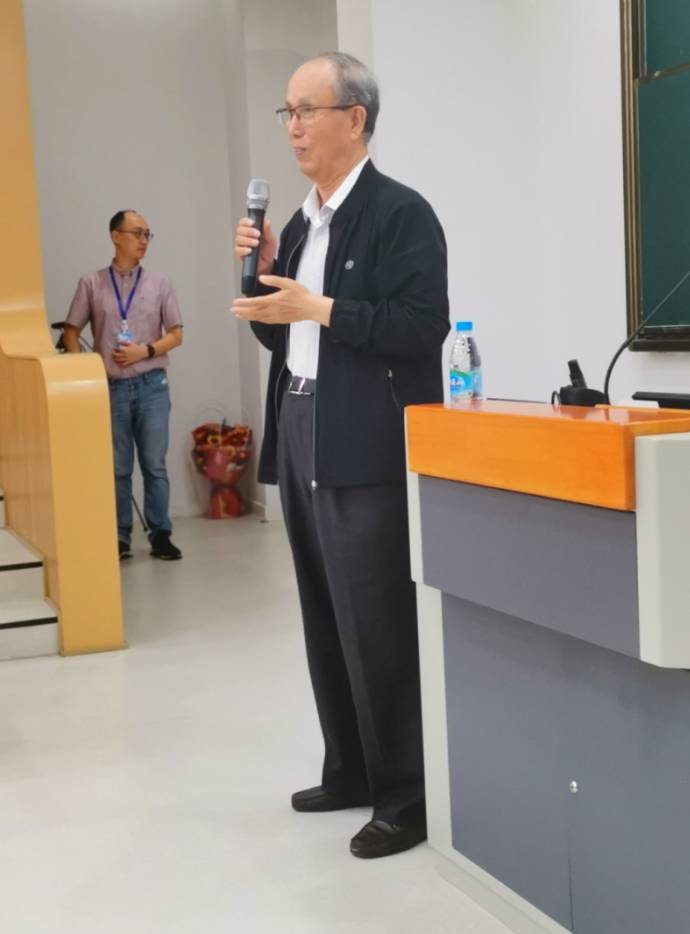 上海市现代服务业联合会名誉会长周禹鹏率队赴中国科技大学（苏州）考察调研长健科研究院