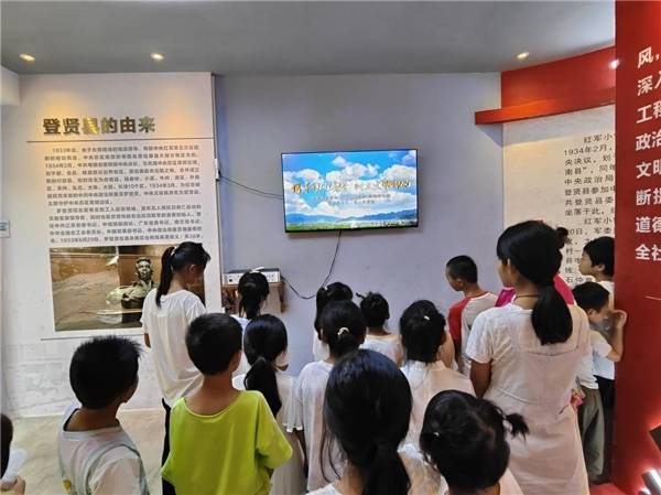 于都县祁禄山镇:倡导移风易俗 绘画文明新风