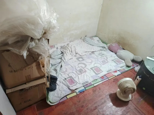 曝光!古镇一玻璃工艺加工厂存在违规住人的火灾隐患