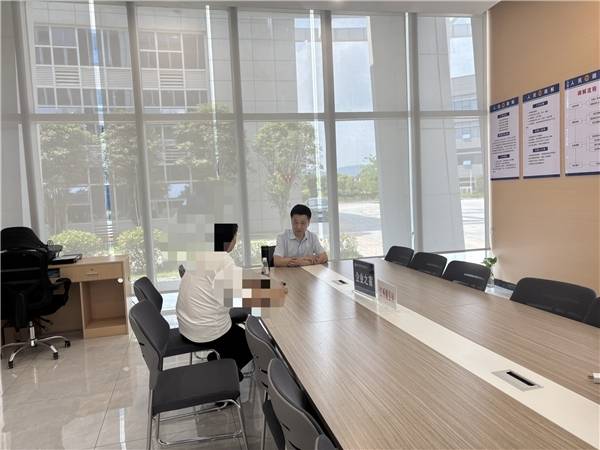 赣州高新区:周末法律服务“不打烊” 为务工群众解疑释惑