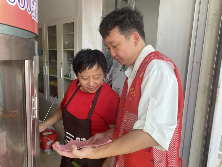 珠山区新村街道梨树园社区:提升服务效能 优化营商环境