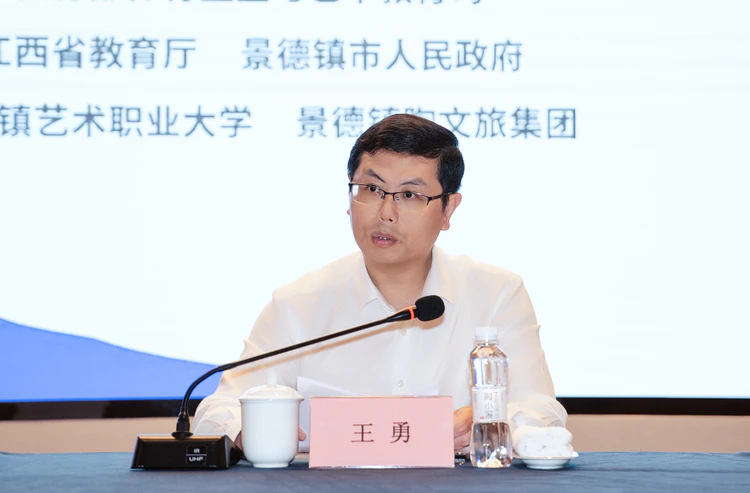 微信图片_20250906110327_521_19.jpg