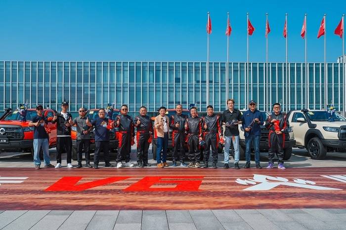 魏建军:把V6火炮的底,交给用户看
