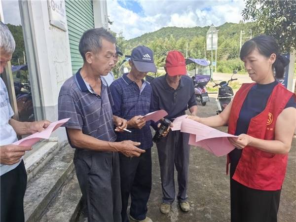 安远县高云山乡：入户走访晓民情 政策宣传暖人心