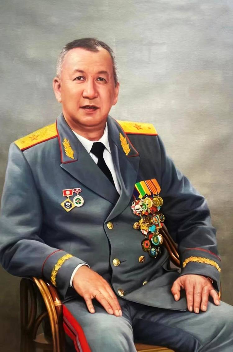 洪阿林妙笔赠英姿  中吉情谊画中留