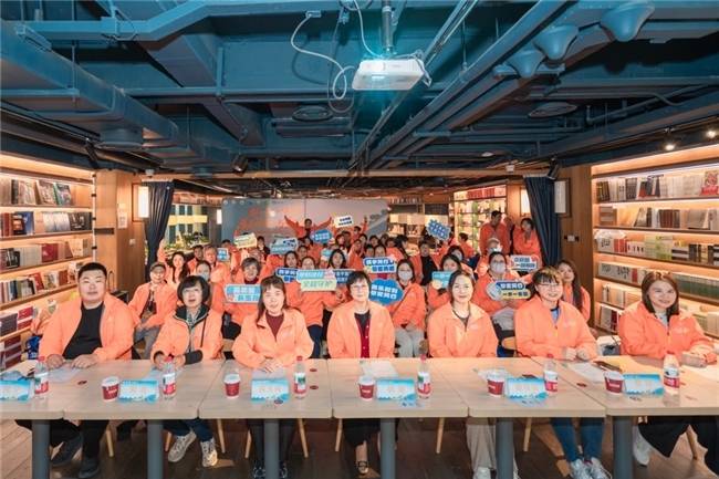 “同一天,一起行-美乐时刻,与爱同行”健步走肺癌患者关爱活动登陆古城西安 医患携手共倡肺癌长生存理念
