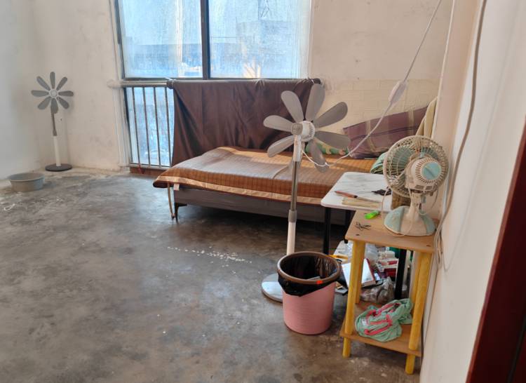 古镇一五金制品有限公司存在消防隐患，请立即整改！