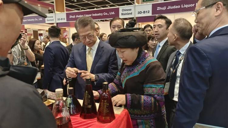 香港国际美酒展 贵州非遗中药发酵酒透过香港市场出海